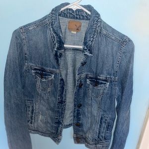 American Eagle Vintage Jean Jacket Size Medium